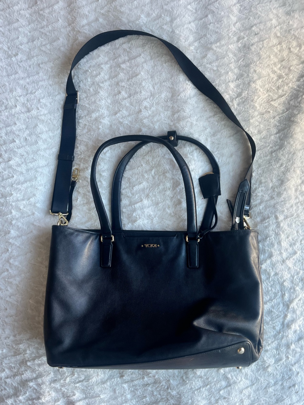 TUMI Black Leather Laptop Briefcase with Gold-Tone Hardware - Picture 3 of 8